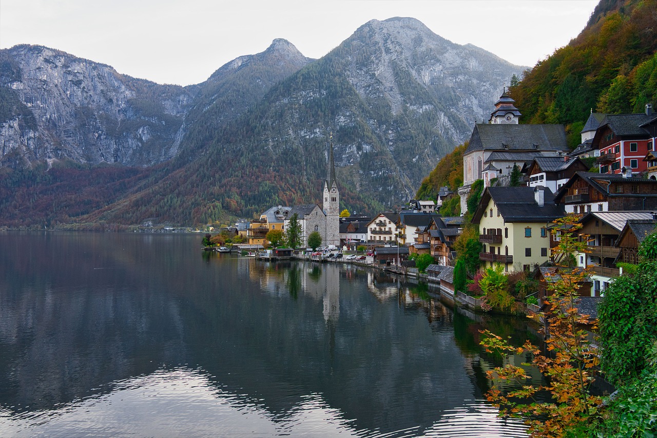 hallstatt, austria, lake-7522075.jpg