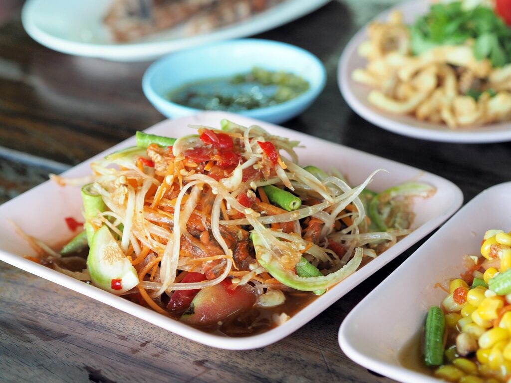 papaya salad, isaan food, thai food-1768888.jpg